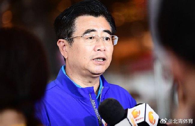 黄色仓库成人