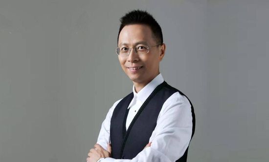 刘耀文碰到小小宋