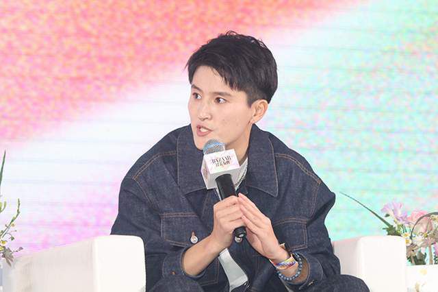 美女被c在线免费观看